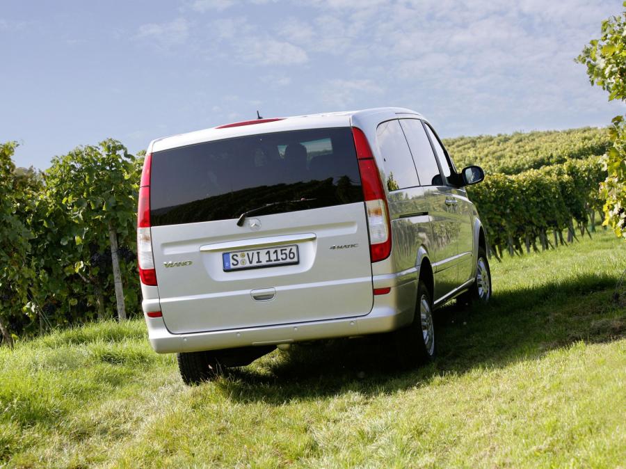  Mercedes-Benz Viano 2004 года  (фото 9 из 234)